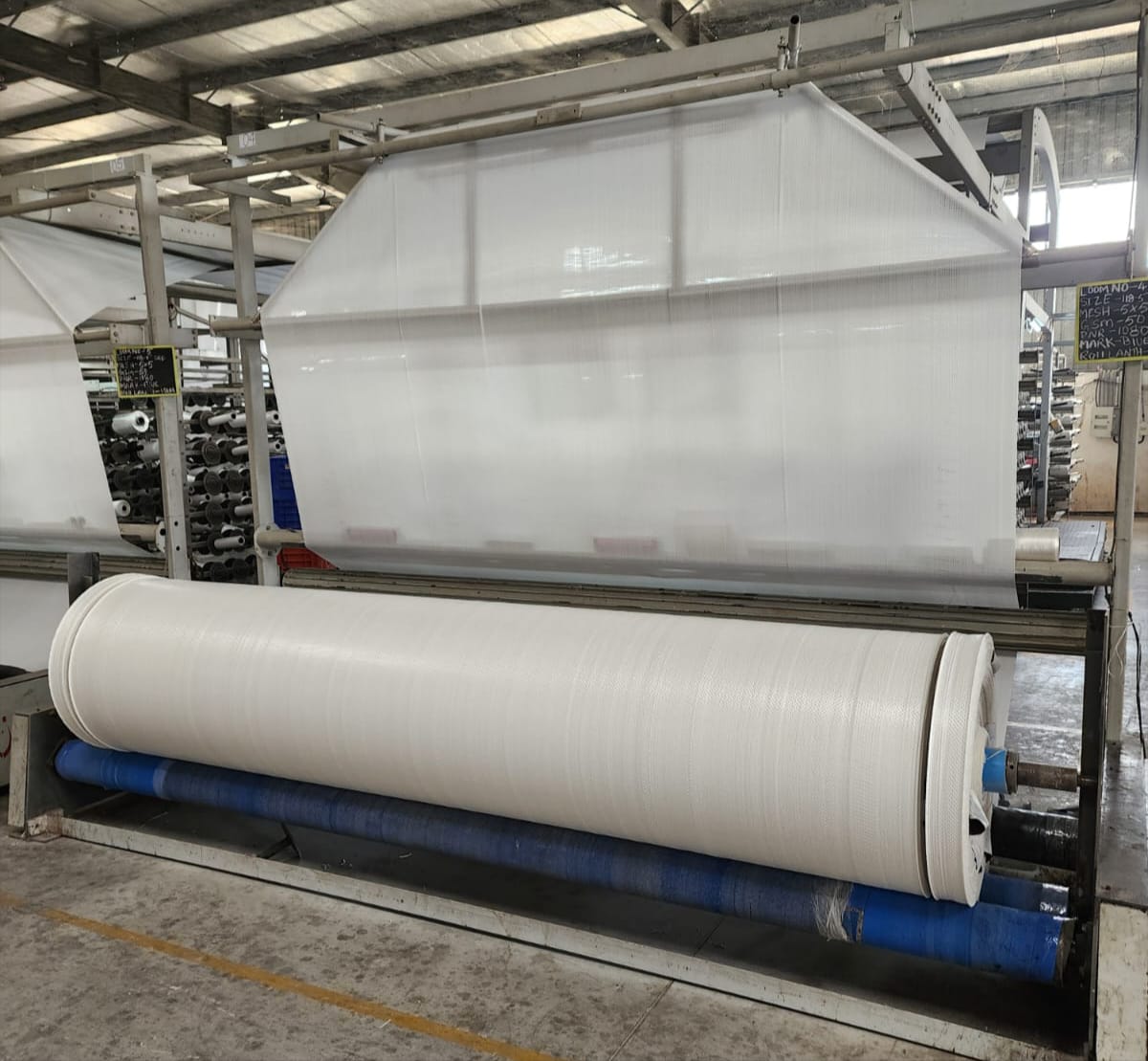 Woven fabric 